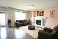 4BR Cozy Home in Evanston - บังกะโล