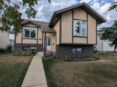 Peaceful and Inviting 4 Bedroom Bilevel House