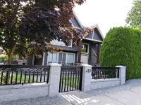 Cozy, Bright, Private Room Hotels in Coquitlam