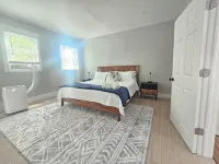 Downtown Living- 3Br- Pet Friendly- Parking - Bungalows