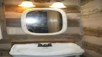 Tavern River Cabin, Historical,  Riverfront, Log, Hottub, Large Stone Fireplace - Balcony