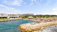 The Rif at Mangrove Beach Corendon Curacao All-Inclusive, Curio by Hilton
