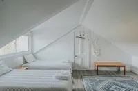 Large -2 Floor, 2-Bedroom Condo with  Game Room, 5 Min to Stowe. - Chalets