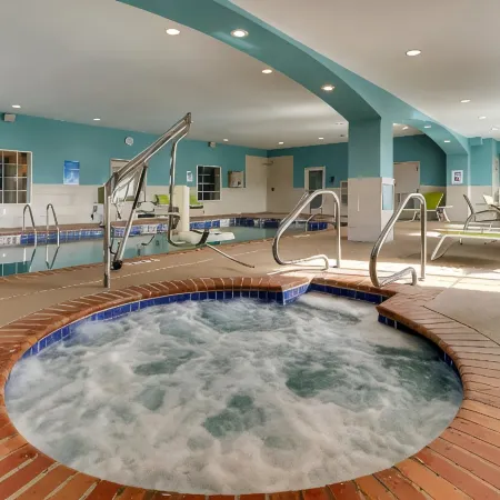 Holiday Inn Express & Suites ARDMORE by IHG