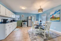 Pet Friendly - 2 Minute Walk to Beach -  Updated and Modernized Spotless Clean - Boutique