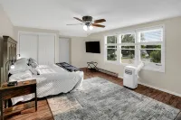 Bancroft House-6 Bdrms -3 King Beds-11 Beds-Spacious and Updated - 방갈로