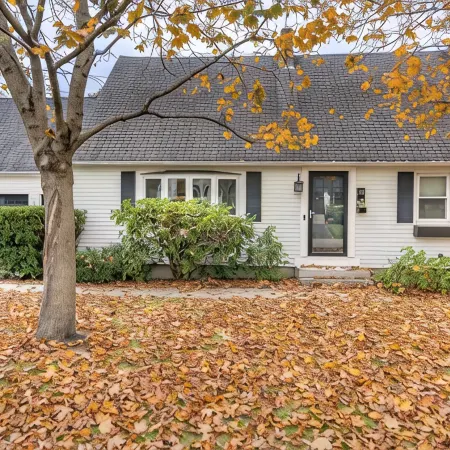 Welcoming Cozy Retreat for Friends and Family!