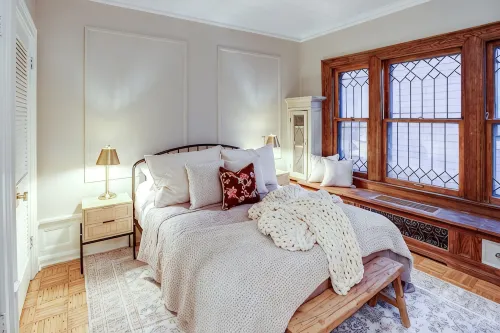 Charming 2BR, near Park Ave with private balcony! - Boutique