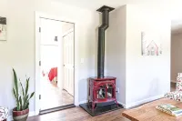 Inn at 84 McIntosh: Cozy 1BR private entrance/bath - Apartments