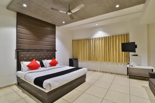 Dev Motel & Banquet - WiFi