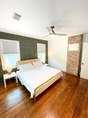 Downtown Aiken- The Collins Property - 3성급
