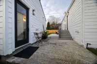 West Seattle Bungalow with Yard, Patio & Washer & Dryer - บังกะโล