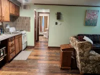 Relaxing, Peaceful 1-bedroom Pet- Friendly Apartment - Wifi