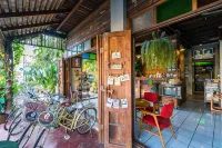 Huen Chang Puek Hotel - 2-Star