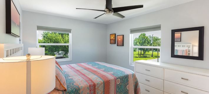 Beautiful New Home on Weeki Wachee River with boat dock ヘルナンドのホテル