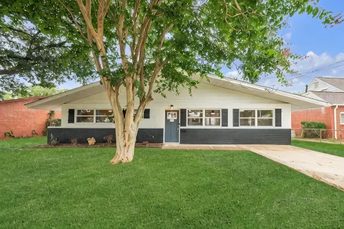Charming 3bd - Near beaches - Foosball & Backyard - 3-نجوم