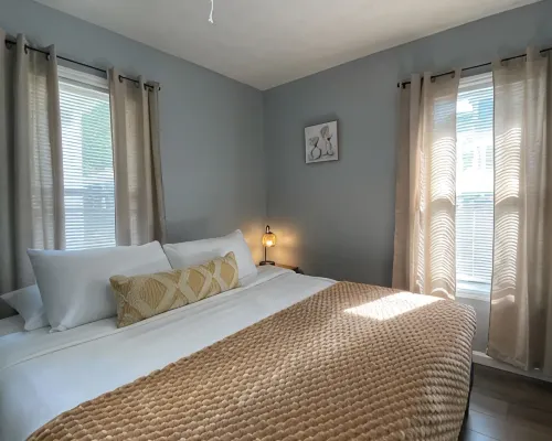 Cozy 2 bedrooms House Hotels in Kettering