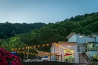 Gapyeong Kona Pension - 2-Star