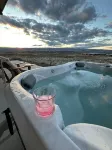 Endless Views with Easy Access Concerts at Gorge, Cave B Winery and SageCliffe - 4-Star