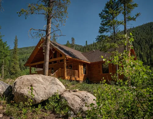 Come Stay and Play in the Rockies with 2 King and 6 Queen beds!  Great ESCAPE! - 4-Star