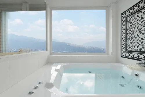 Danyang Avichae Pension - Pool