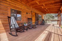 The Four Seasons  - A Getaway to White Sands NP and Cloudcroft, NM w/ Hot Tub! - Chalets