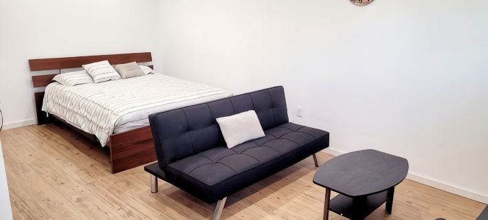 Cozy guest house close to Warner Brothers, Universal Studios, Burbank Airport Hotéis em Burbank