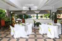 Yahweh's Spring Retreat and Resort Pansol Laguna - breakfast