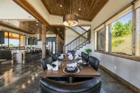 New Epic Mountain Top Cabin/Stargazer's Dream/Families or Weddings/Hot Tub - 4-Star
