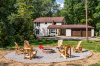 Bellbrook | Professionally Remodeled | 10 Acres in the Woods w/ Zipline! - Homestays