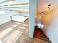 Suncheon Suncheon Pension 702 (1 minute walk from Suncheon Bay Wetland) - เพนชั่น