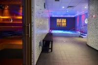 The Warwickshire Hotel and Country Club - С бассейном