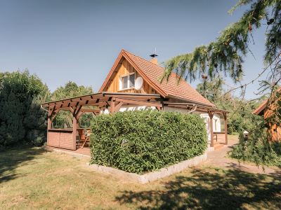 "Unterm Apfelbaum" Vacation Home: Boat Rides / Bike Tours – Anything Is Possible