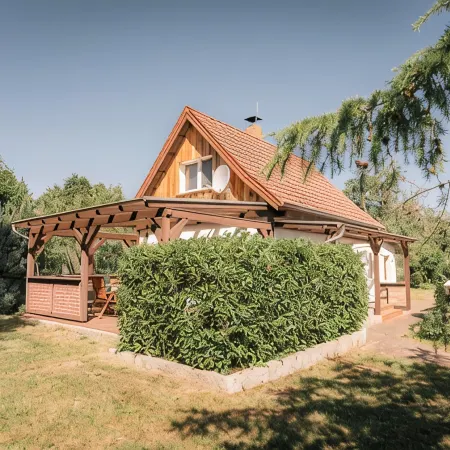 "Unterm Apfelbaum" Vacation Home: Boat Rides / Bike Tours – Anything Is Possible