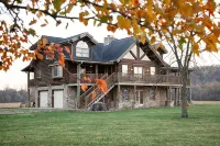 NEW CABIN! Hot Tub, Gazebo, Wraparound Deck, Sleeps 14. Drive to Hocking! - Chalets
