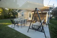 Spacious 3Br/2BA Home-Fast WiFi, Smart TVs,Free Netflix,Furnished Patio- Pets OK - Wifi