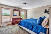 The Bridgeview Lodge  Hot Tub + Incredible Mississippi River Views & Sunsets - Chalets