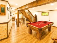 Rustic Hideout Retreat Game Room Sleeps 11 - Chalets