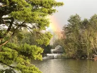 Quiet Lakefront Retreat nestled in the woods. - 3-Star