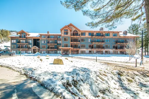 Slope-side Luxury Penthouse-Level Ski-In/Out Cranmore Mtn Condo!! - 부티크