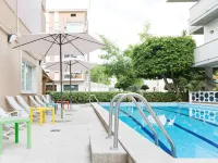 Hotel Saint Tropez - Pineto - piscina