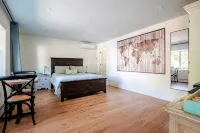 Beautiful 1 Bedroom, 1 Bathroom in Medford with WiFi and AC - Apartments