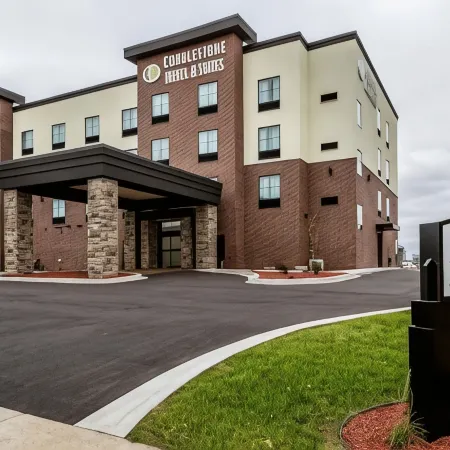 Cobblestone Hotel & Suites - Stevens Point
