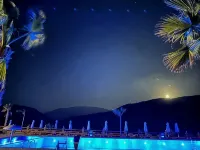 Hotel Lake Park Ksamil - 2-Star