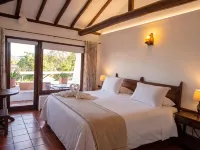 Hotel Mesón de Los Virreyes - ที่มีที่จอดรถ