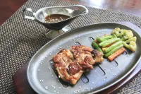 ホテル ナミラ シャリア ペカロンガン - 朝食