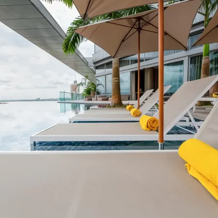 Noom Hotel Abidjan Plateau