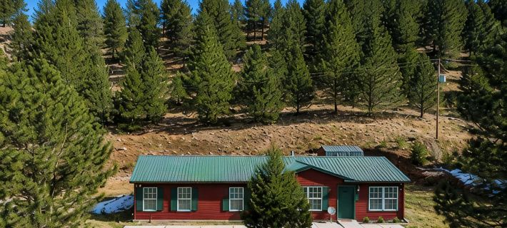 Hot tub 3miles from Cripple Creek Secluded pet friendly Hotele w: Teller County