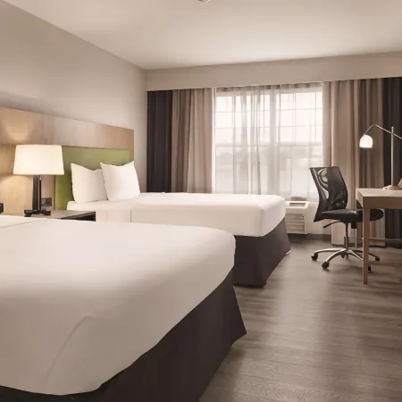 Country Inn & Suites by Radisson, Waterloo, IA