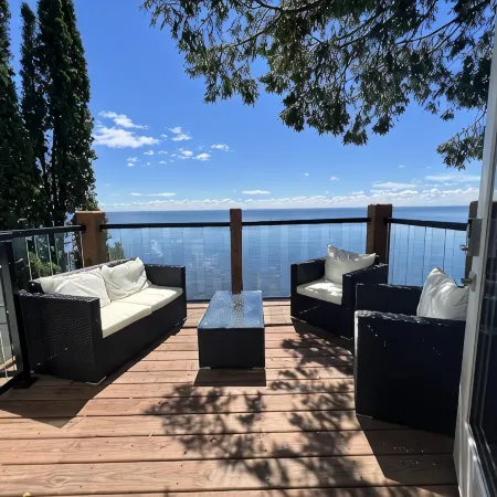 The Carriage House on Lake Superior  I  Lakeshore & Views  I  by Relax Open Air